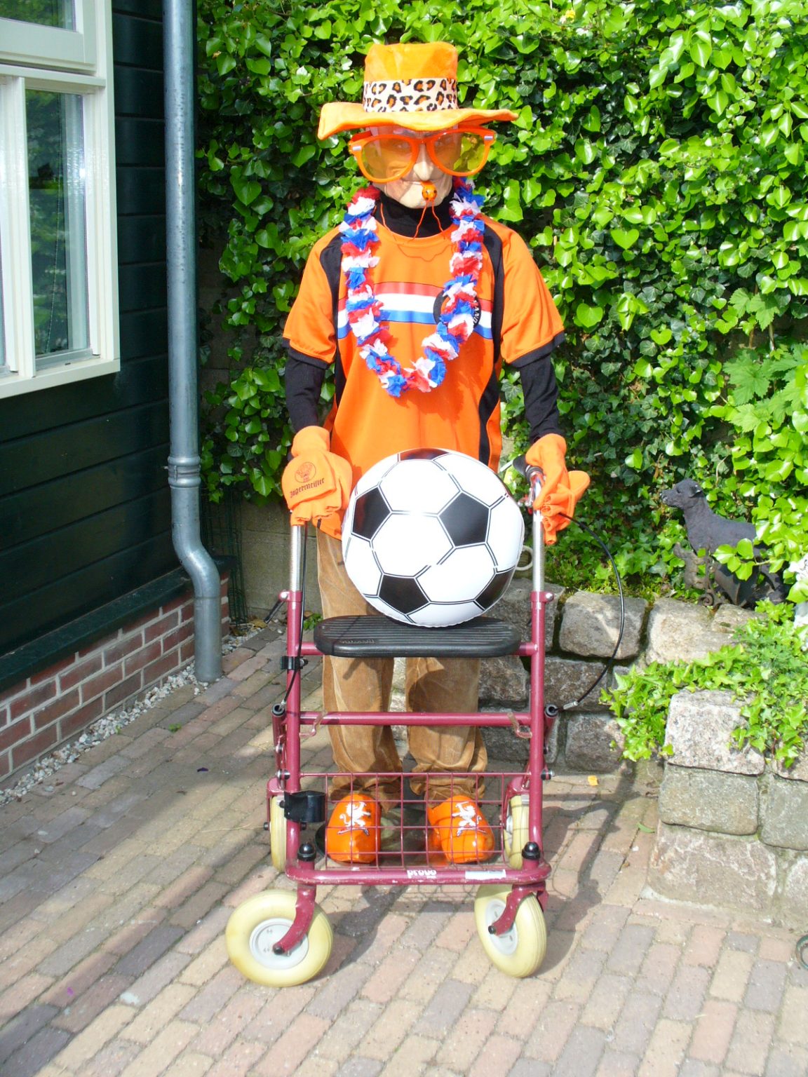 Abraham pop Oranje supporter