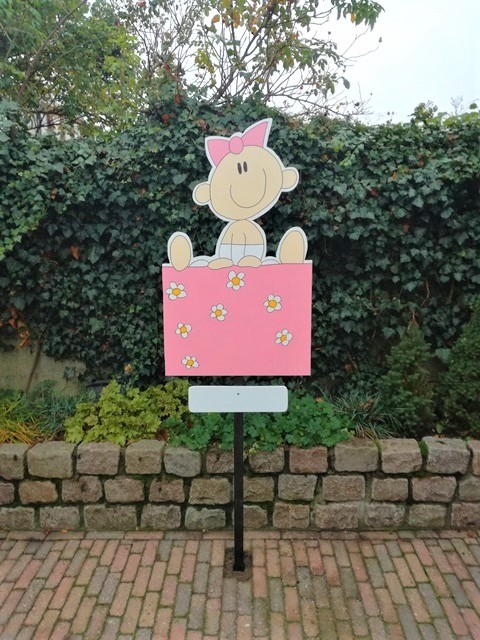 baby geboren geboortebord huren