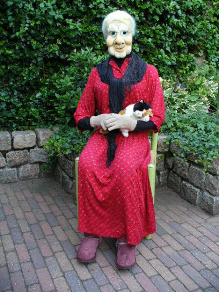 Sarah op stoel hond/kat - Afbeelding 4