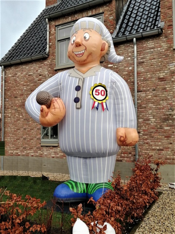 Abraham opblaaspop Uitslaper