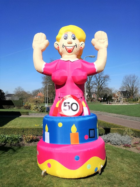 Sarah opblaaspop Oude Taart - Afbeelding 3